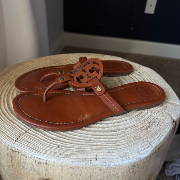 Tory Burch Miller Thong Women's Brown Sandal Size 8 - Picture 9 of 16